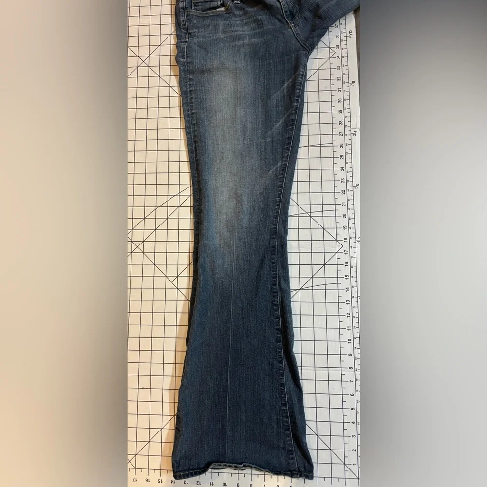 PAIGE Women’s Size‎ 31 Canyon Flare Jeans